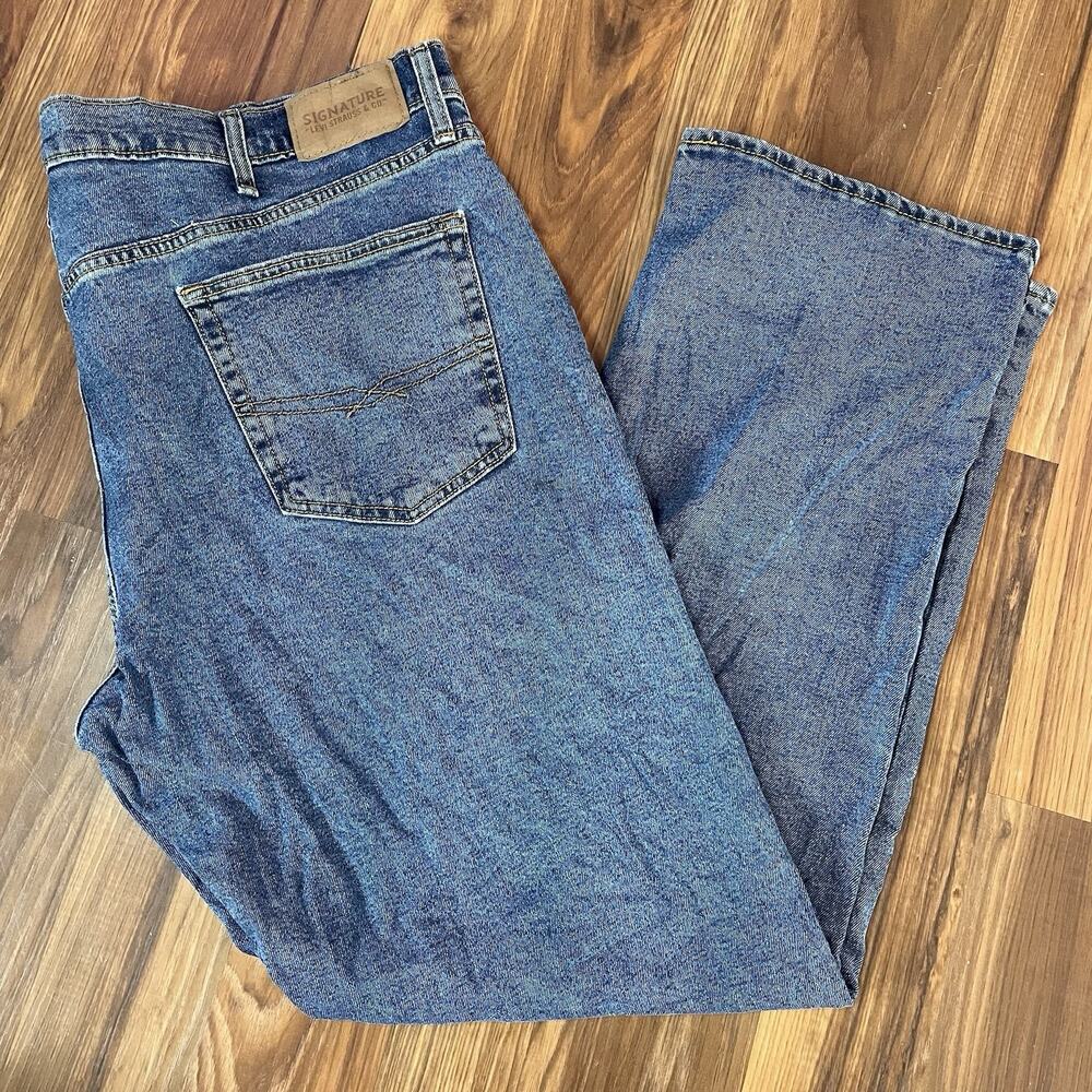 NWT Men’s 42x32 Signature By Levi Strauss‎ S61 Relaxed Flex High Rise Blue Jeans